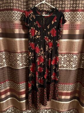 Torrid Floral Midi Dress with Red Rose Print - Black
